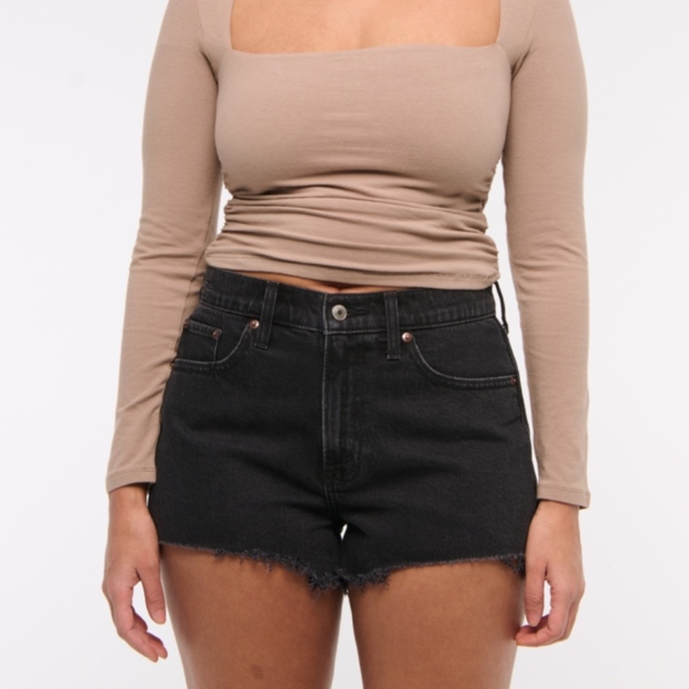 Abercrombie & Fitch High Rise Mom Shorts